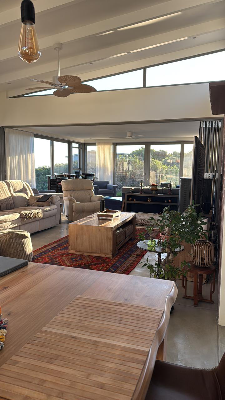 Living and dining area